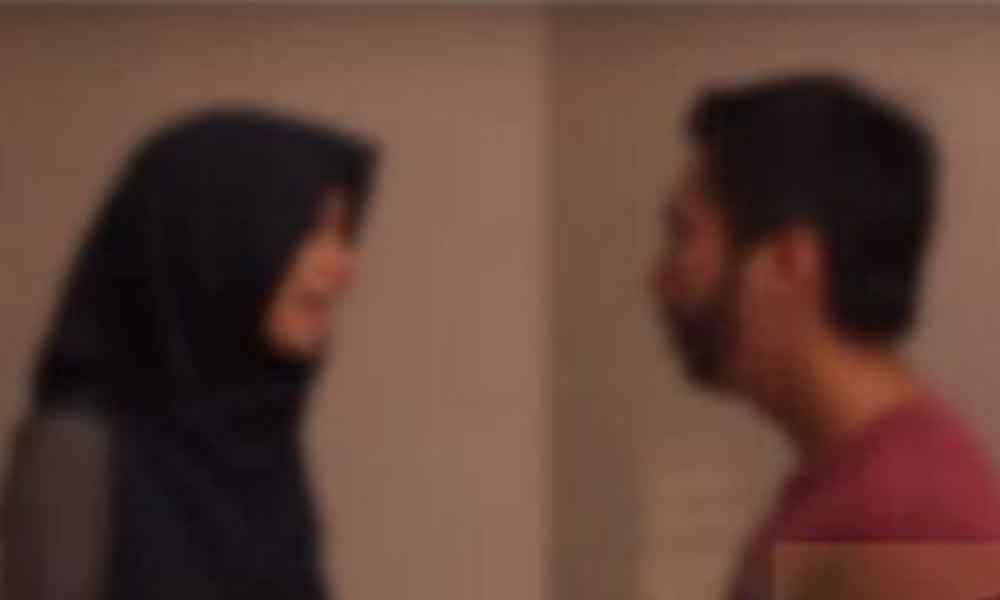 "Bini aku tak tahan bila aku buat benda ni dekat dia, satu hari aku talakkan dia, aku ingat dia sedih tapi dia seronok, rupanya.."